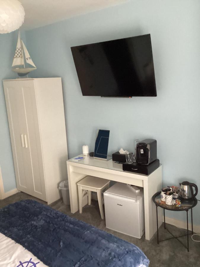 Bed and Breakfast By The Seaside Blackpool Exterior foto