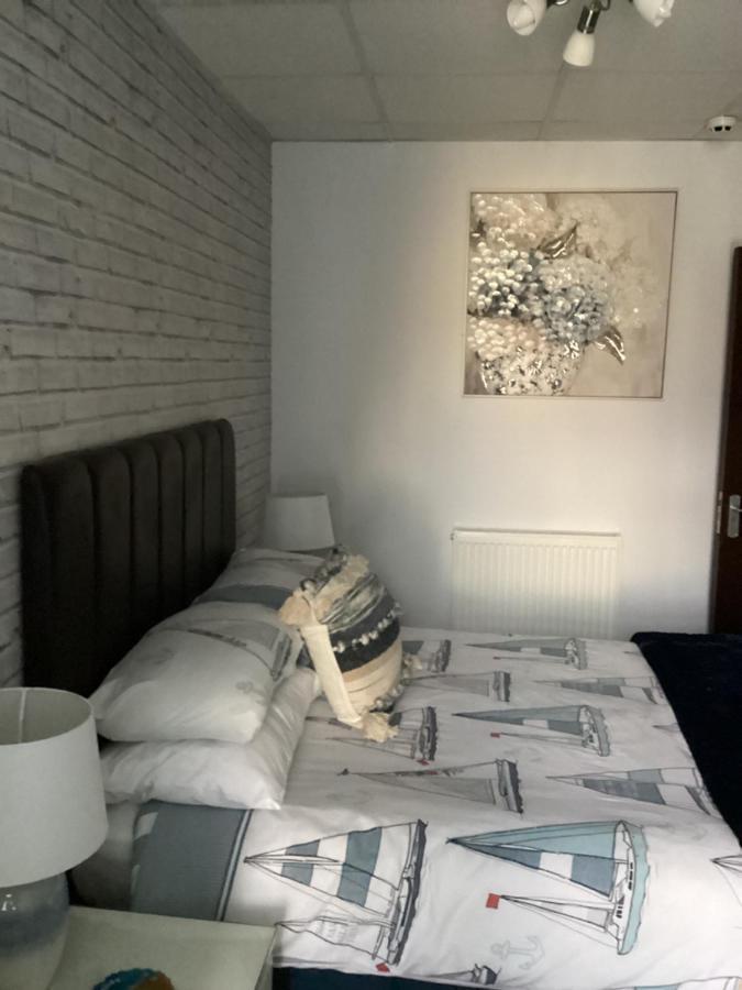 Bed and Breakfast By The Seaside Blackpool Exterior foto
